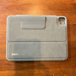 ZAGG iPad keyboard case